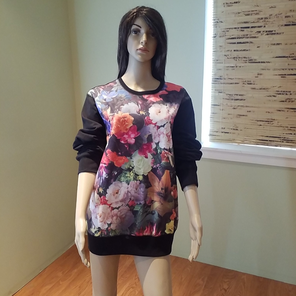 Sunday Work Clothes Black & Floral Sweatshirt L